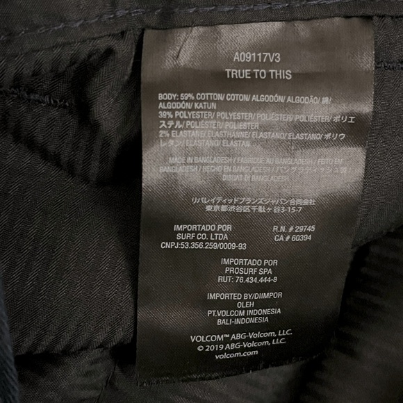 Volcom True To This shorts - Picture 6 of 6